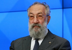 Артур Чилингаров почтил память блокадников и защитников Ленинграда