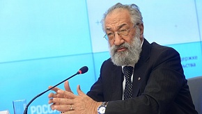 Чилингаров: Россия не уступит лидерство в научных исследованиях Арктики